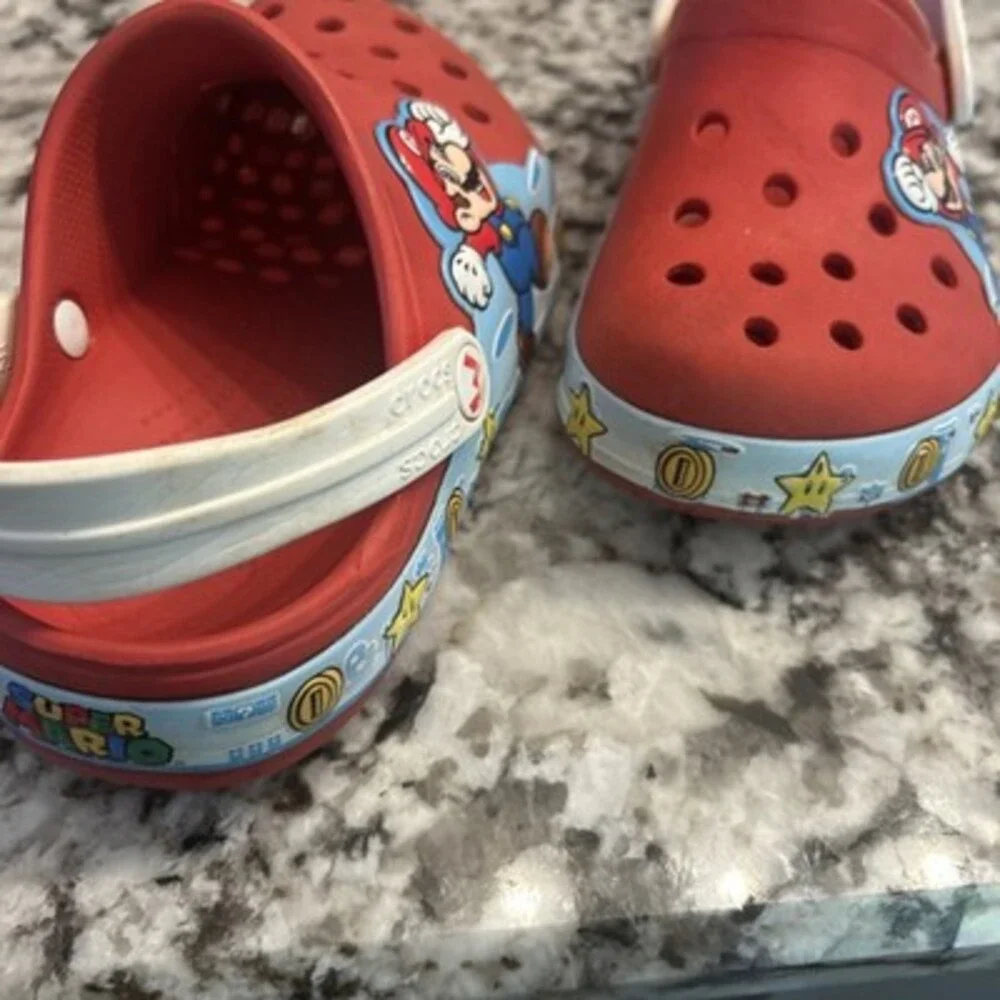 CROCS these kids
